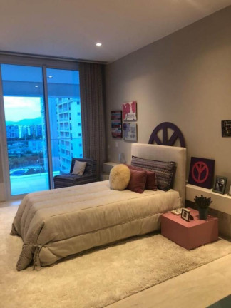 Imagem Apartamento com 4 Quartos à Venda, 266 m² em Barra Da Tijuca - Rio De Janeiro