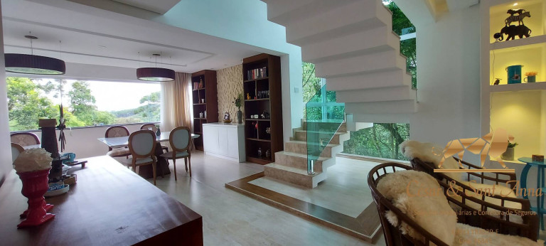 Imagem Casa com 3 Quartos à Venda, 450 m² em Alto Da Boa Vista - Campos Do Jordão Imagem Casa com 3 Quartos à Venda, 450 m² em Alto Da Boa Vista - Campos Do Jordão