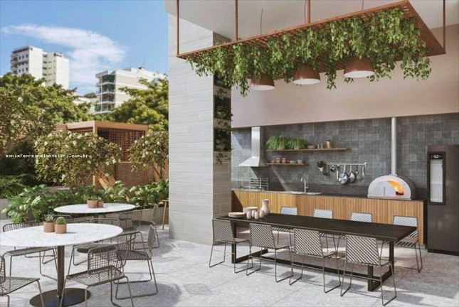 Imagem Apartamento com 3 Quartos à Venda, em Laranjeiras - Rio De Janeiro Imagem Apartamento com 3 Quartos à Venda, em Laranjeiras - Rio De Janeiro