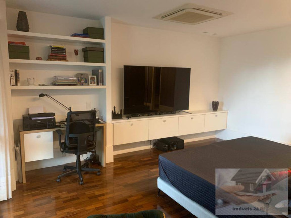 Imagem Apartamento com 3 Quartos à Venda, 227 m² em Lagoa - Rio De Janeiro Imagem Apartamento com 3 Quartos à Venda, 227 m² em Lagoa - Rio De Janeiro