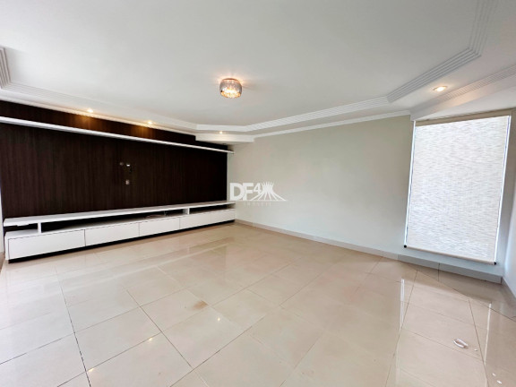 Imagem Casa com 3 Quartos à Venda, 500 m² em Vicente Pires - Brasília Imagem Casa com 3 Quartos à Venda, 500 m² em Vicente Pires - Brasília