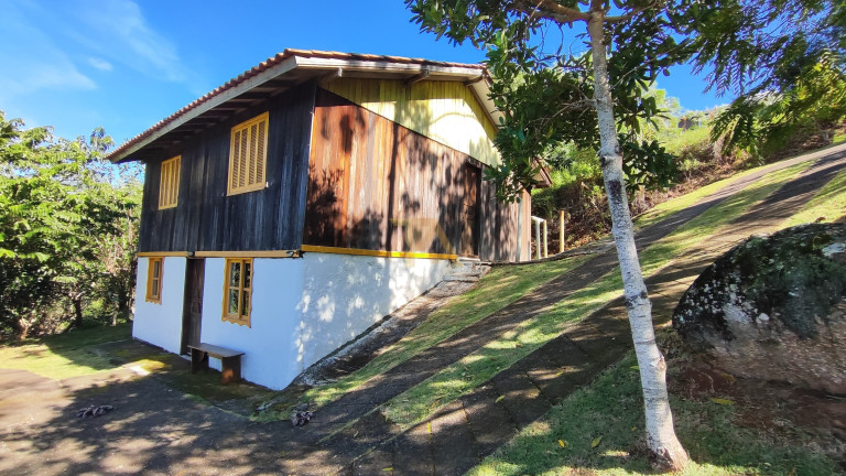 Imagem Imóvel com 3 Quartos à Venda, em Macacu - Garopaba Imagem Imóvel com 3 Quartos à Venda, em Macacu - Garopaba