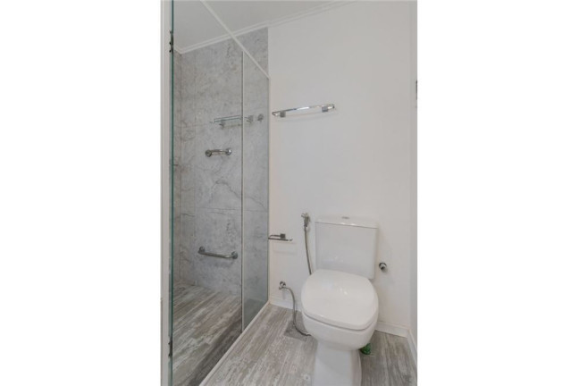 Imagem Imóvel com 2 Quartos à Venda, em Petrópolis - Porto Alegre Imagem Imóvel com 2 Quartos à Venda, em Petrópolis - Porto Alegre