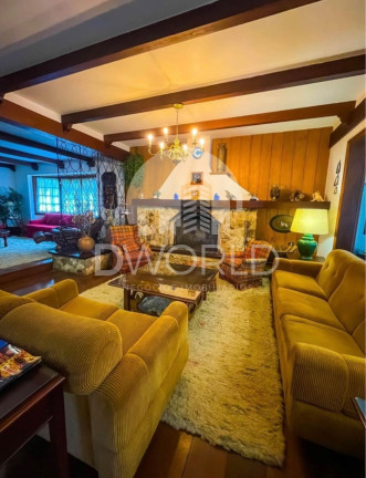 Imagem Casa com 6 Quartos à Venda, 720 m² em Capivari - Campos Do Jordão