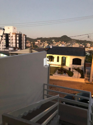 Imagem Casa com 3 Quartos à Venda, em Nossa Senhora De Lourdes - Santa Maria Imagem Casa com 3 Quartos à Venda, em Nossa Senhora De Lourdes - Santa Maria