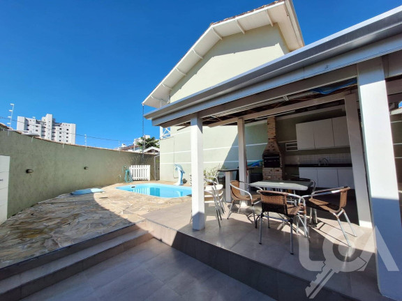Foto do imóvel Sobrado com 3 Quartos à Venda, 125 m² em Martim De Sá - Caraguatatuba