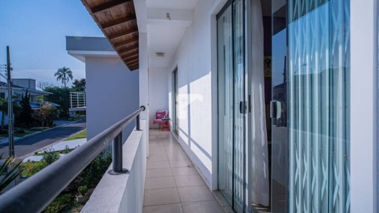 Imagem Casa de Condomínio com 4 Quartos à Venda, 388 m² em Cachoeira Do Bom Jesus - Florianópolis