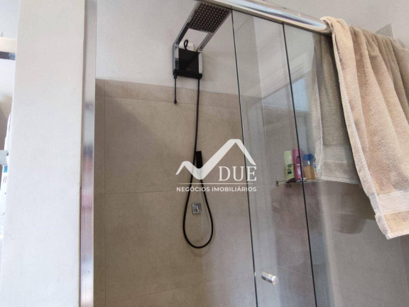 Imagem Casa com 3 Quartos à Venda, 168 m² em Boqueirão - Santos