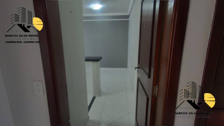 Apartamento com 2 Quartos à Venda, 55 m² em Santa Mônica - Uberlândia