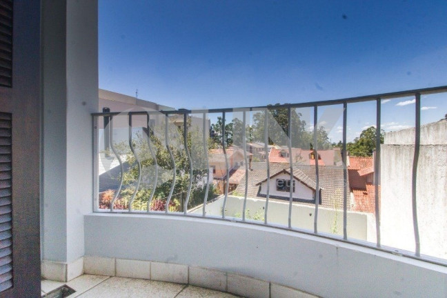 Imagem Casa com 3 Quartos à Venda, 297 m² em Jardim Itu - Porto Alegre Imagem Casa com 3 Quartos à Venda, 297 m² em Jardim Itu - Porto Alegre