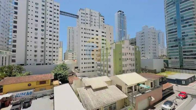 Imagem Apartamento com 2 Quartos à Venda, 80 m² em Centro - Balneário Camboriú