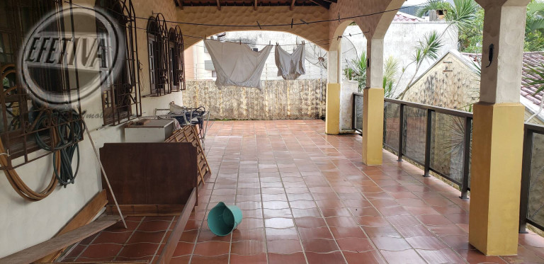 Imagem Casa com 5 Quartos à Venda, 420 m² em Centro - Guaratuba Imagem Casa com 5 Quartos à Venda, 420 m² em Centro - Guaratuba