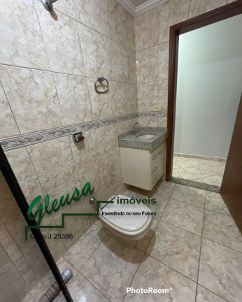 Imagem Casa com 5 Quartos à Venda, 300 m² em Vila Carmosina - São Paulo