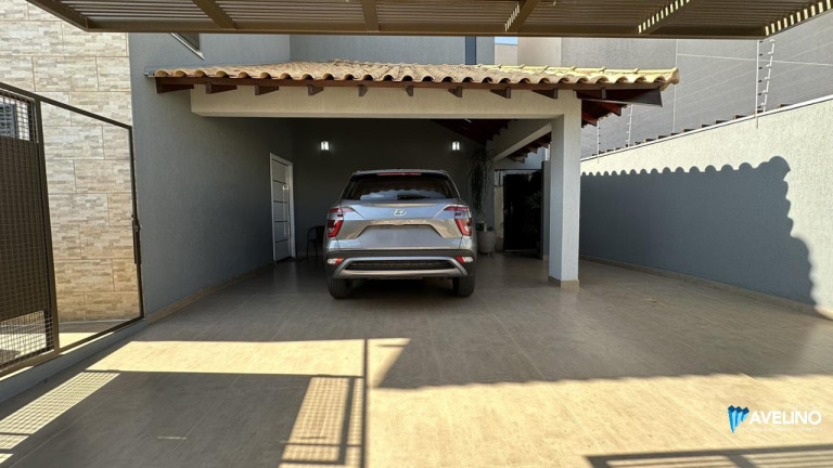 Imagem Sobrado com 3 Quartos à Venda, 220 m² em Tiradentes - Campo Grande Imagem Sobrado com 3 Quartos à Venda, 220 m² em Tiradentes - Campo Grande