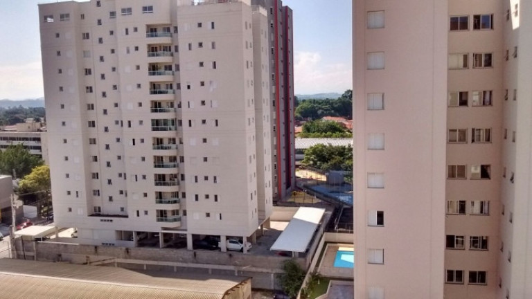 Apartamento com 3 Quartos para Alugar,  em Centro - Jacareí