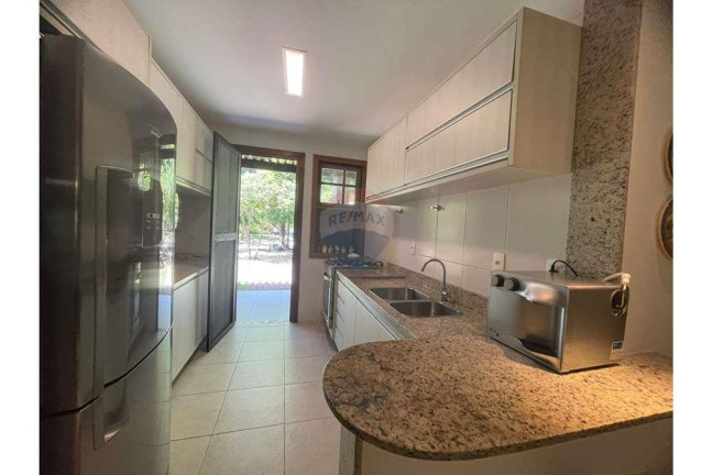 Imagem Apartamento com 2 Quartos para Alugar, 110 m² em Praia Do Forte - Mata De São João Imagem Apartamento com 2 Quartos para Alugar, 110 m² em Praia Do Forte - Mata De São João