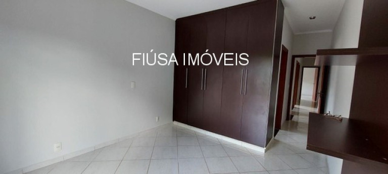 Imagem Sobrado com 3 Quartos à Venda, em Planalto Verde - Ribeirão Preto Imagem Sobrado com 3 Quartos à Venda, em Planalto Verde - Ribeirão Preto