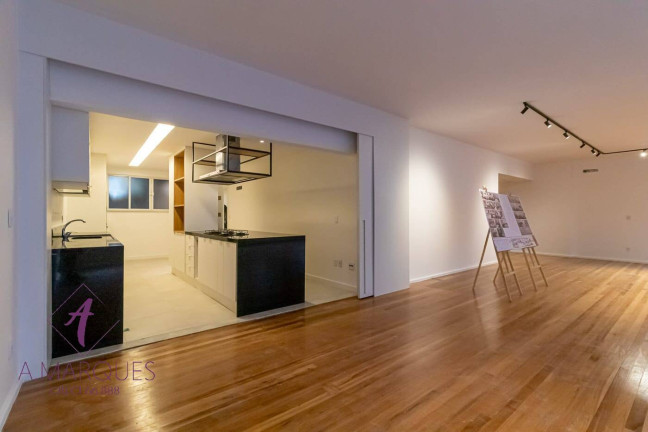 Imagem Apartamento com 4 Quartos à Venda, 330 m² em Copacabana - Rio De Janeiro Imagem Apartamento com 4 Quartos à Venda, 330 m² em Copacabana - Rio De Janeiro