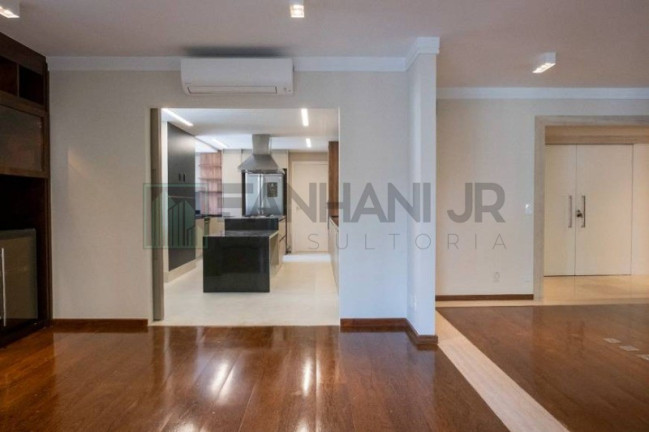 Imagem Imóvel com 3 Quartos à Venda, 306 m² em Jardim Paulistano - São Paulo