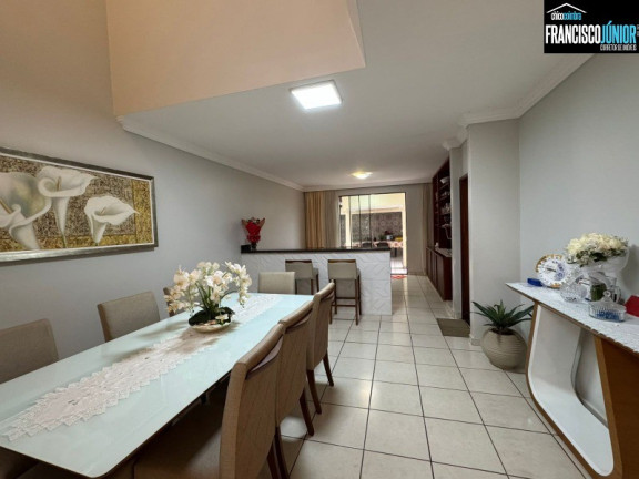 Imagem Casa com 4 Quartos à Venda, 375 m² em Setor Coimbra - Goiânia Imagem Casa com 4 Quartos à Venda, 375 m² em Setor Coimbra - Goiânia