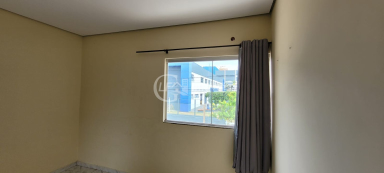 Imagem Imóvel com 3 Quartos para Alugar, 65 m² em Amambaí - Campo Grande Imagem Imóvel com 3 Quartos para Alugar, 65 m² em Amambaí - Campo Grande