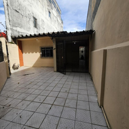 Imagem Casa com 2 Quartos para Alugar, 75 m² em Sacramenta - Belém
