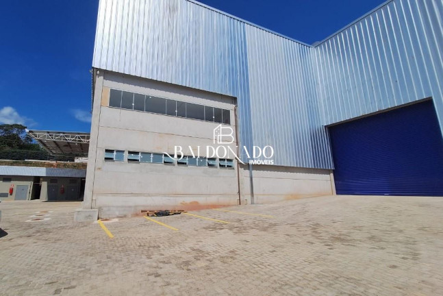 Imóvel Comercial para Alugar, 2.336 m² em Centro - Extrema