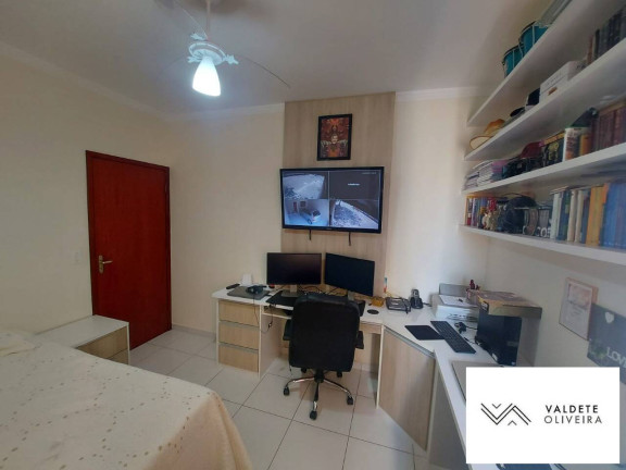 Imagem Casa com 3 Quartos à Venda, em Bosque Dos Eucaliptos - São José Dos Campos Imagem Casa com 3 Quartos à Venda, em Bosque Dos Eucaliptos - São José Dos Campos