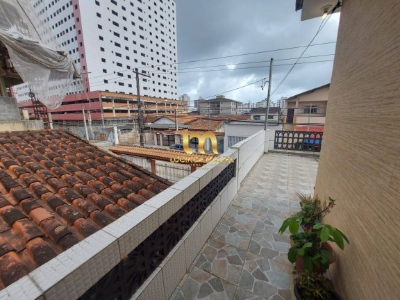 Imagem Sobrado com 3 Quartos à Venda, em Ocian - Praia Grande Imagem Sobrado com 3 Quartos à Venda, em Ocian - Praia Grande
