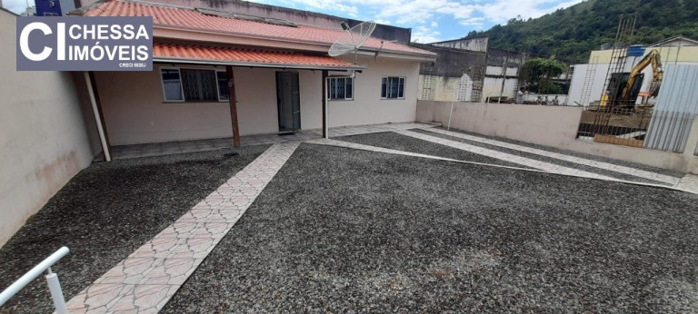 Imagem Casa com 2 Quartos à Venda, 222 m² em Centro - Itajaí