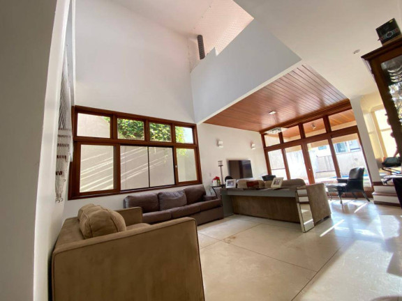 Imagem Casa com 4 Quartos à Venda, 360 m² em Alphaville - Santana De Parnaíba Imagem Casa com 4 Quartos à Venda, 360 m² em Alphaville - Santana De Parnaíba