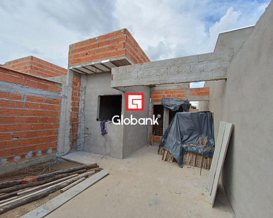 Casa com 3 Quartos à Venda,  em Delfino - Montes Claros