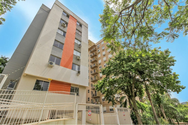 Imagem Imóvel com 2 Quartos à Venda, 45 m² em Tristeza - Porto Alegre