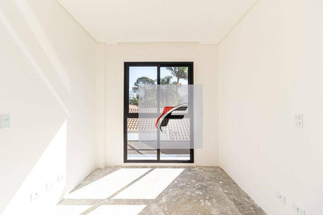 Imagem Sobrado com 3 Quartos à Venda, 166 m² em água Verde - Curitiba Imagem Sobrado com 3 Quartos à Venda, 166 m² em água Verde - Curitiba