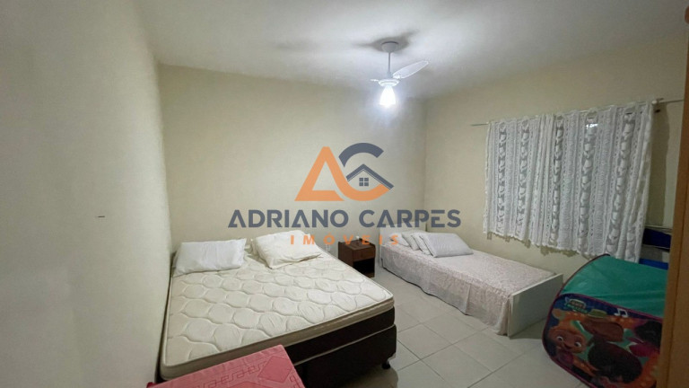 Imagem Casa com 2 Quartos para Alugar ou Temporada, 115 m² em Centro - Navegantes Imagem Casa com 2 Quartos para Alugar ou Temporada, 115 m² em Centro - Navegantes