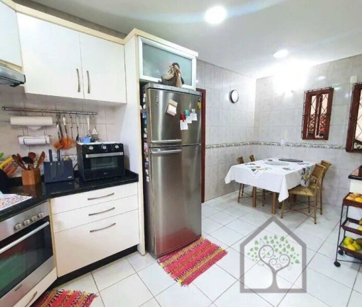 Imagem Casa com 4 Quartos à Venda, 370 m² em Carianos - Florianópolis