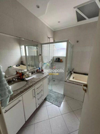 Imagem Sobrado com 4 Quartos à Venda, 208 m² em Vila Scarpelli - Santo André