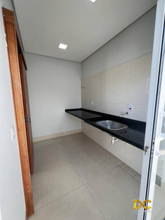 Imagem Casa de Condomínio com 3 Quartos à Venda, 220 m² em Petrópolis - Várzea Grande Imagem Casa de Condomínio com 3 Quartos à Venda, 220 m² em Petrópolis - Várzea Grande
