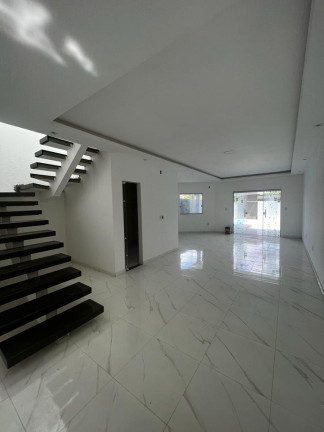 Imagem Casa com 4 Quartos à Venda, 286 m² em Itapuã - Salvador Imagem Casa com 4 Quartos à Venda, 286 m² em Itapuã - Salvador
