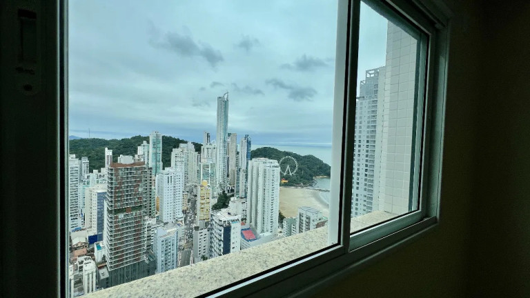 Imagem Apartamento com 4 Quartos à Venda, 228 m² em Pioneiros - Balneário Camboriú