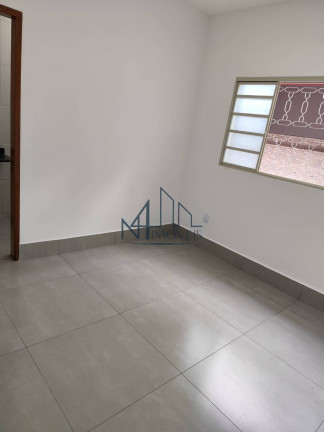 Imagem Casa com 3 Quartos à Venda, 180 m² em Parque Hayala - Aparecida De Goiânia