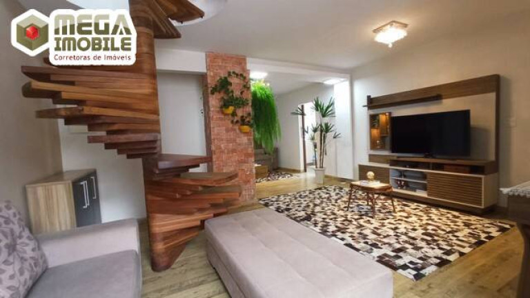 Apartamento com 2 Quartos à Venda, 150 m² em Centro - Florianópolis