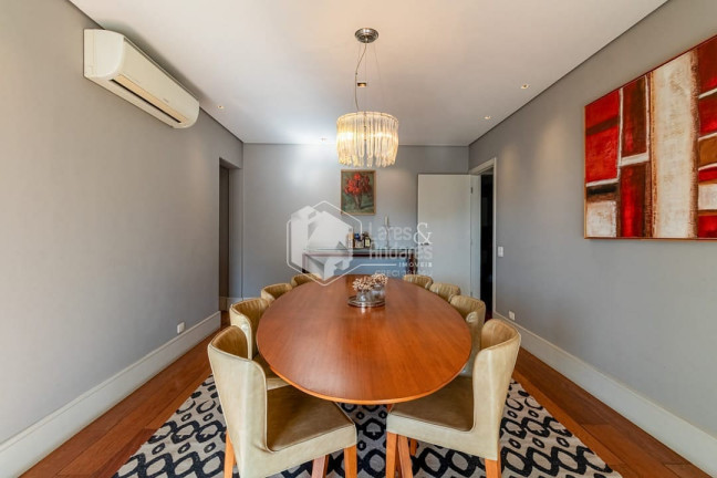 Imagem Apartamento com 4 Quartos à Venda, 261 m² em Real Parque - São Paulo