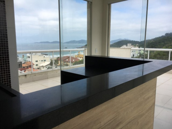 Imagem Cobertura com 4 Quartos à Venda, 205 m² em Quatro Ilhas - Bombinhas