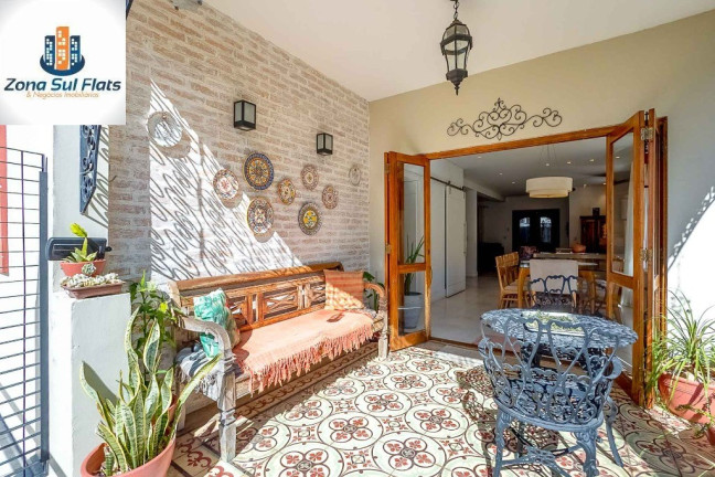 Imagem Casa com 3 Quartos à Venda, 350 m² em Indianópolis - São Paulo Imagem Casa com 3 Quartos à Venda, 350 m² em Indianópolis - São Paulo