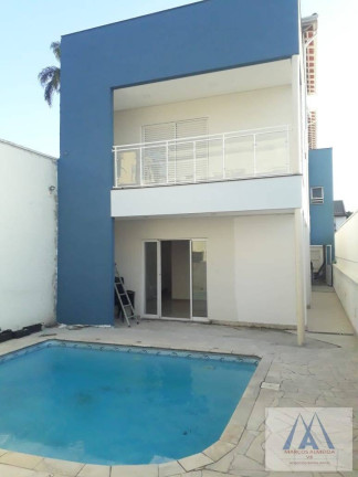 Sobrado com 3 Quartos à Venda, 435 m² em Vila Oliveira - Mogi Das Cruzes