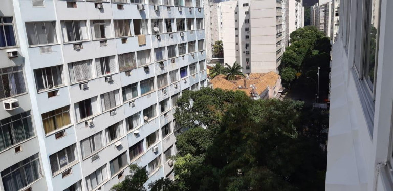 Imagem Apartamento com 4 Quartos à Venda, 150 m² em Copacabana - Rio De Janeiro