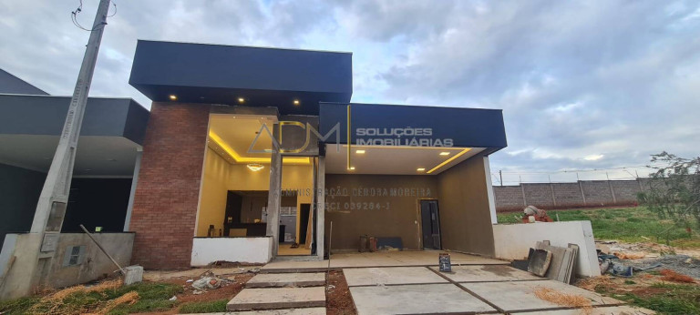 Casa com 3 Quartos à Venda,  em Reserva Central Parque - Botucatu