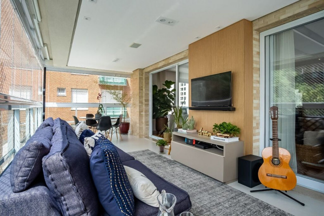 Imagem Apartamento com 4 Quartos à Venda,  em Moema - São Paulo