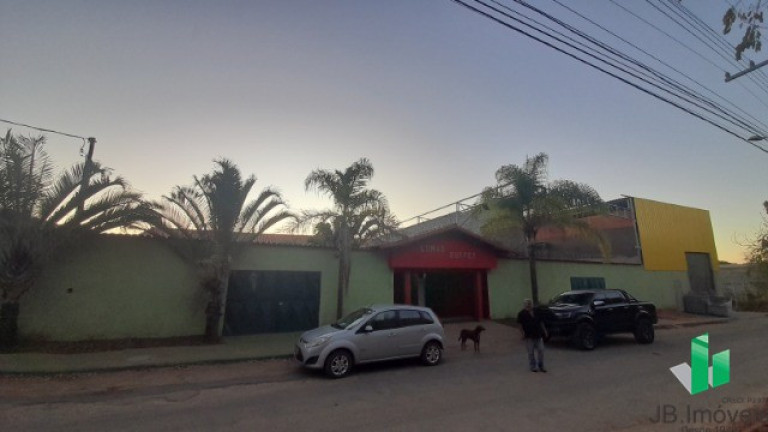 Imóvel à Venda, 300 m² em Dos Mangues - Montes Claros